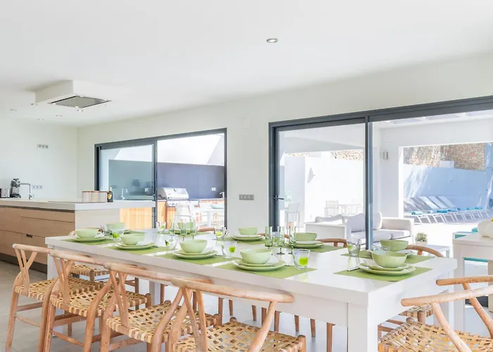 Den Broeck Вилла *